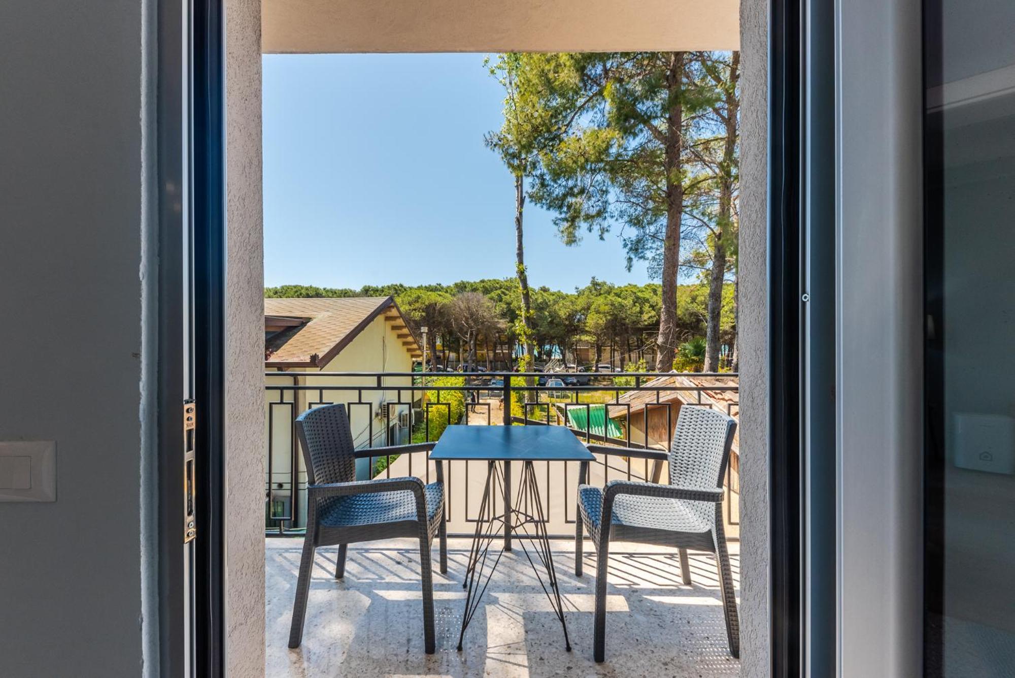 Beni'S Villa Apartments By Ps Golem  Exteriér fotografie