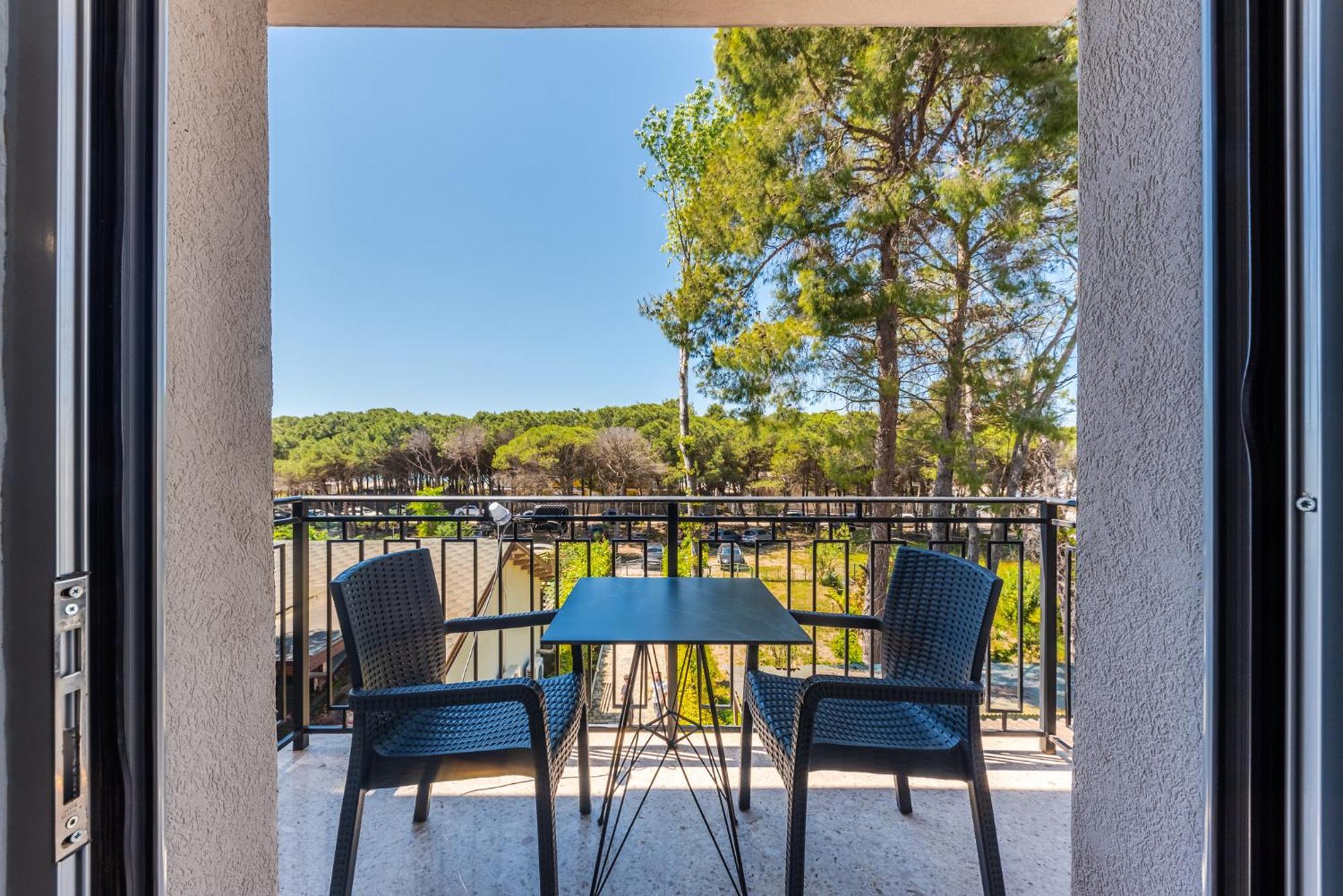 Beni'S Villa Apartments By Ps Golem  Exteriér fotografie